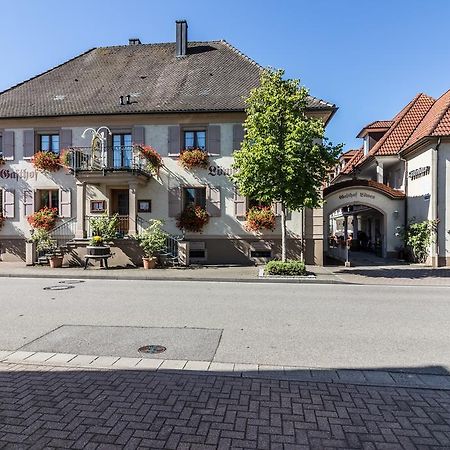 Hotel Lowen Garni Oberrimsingen Exterior photo